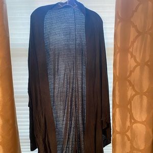 Lululemon grey over sized cozy cocoon shawl, excellent condition